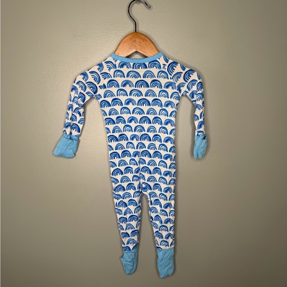 Little Sleepies Blue Rainbow Zippy - Picture 4 of 10